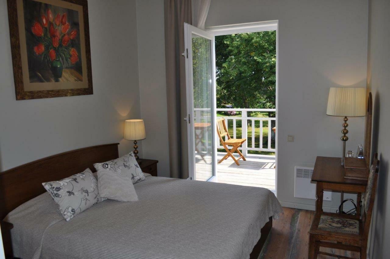 Meke Hotel Mustkalni Luaran gambar