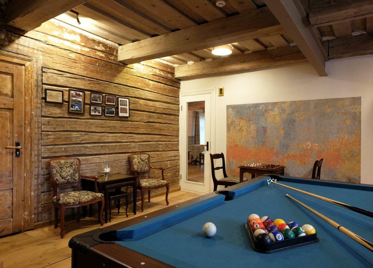 Meke Hotel Mustkalni Luaran gambar