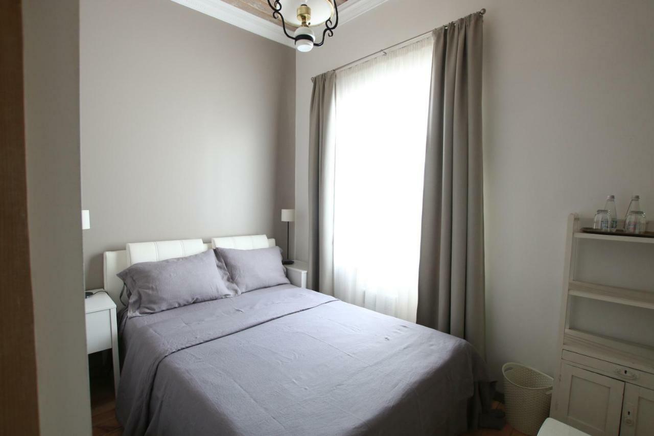 Meke Hotel Mustkalni Luaran gambar