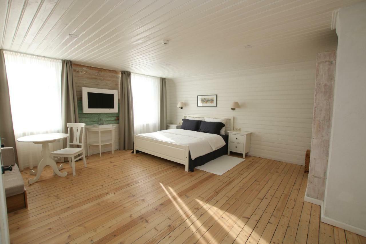 Meke Hotel Mustkalni Luaran gambar