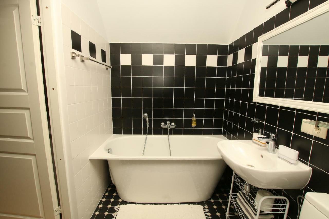 Meke Hotel Mustkalni Luaran gambar